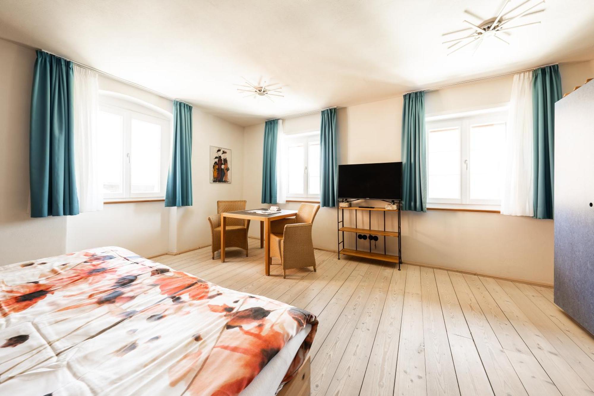 Seehotel Amtshof Лангенарген Номер фото